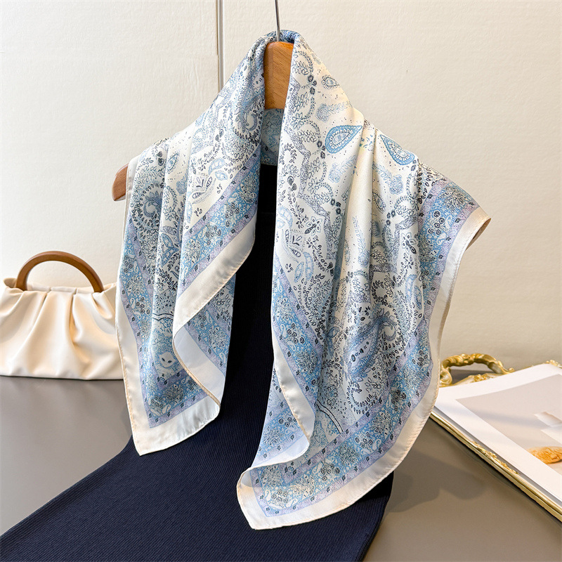 Face Scarf Mask - Pañuelo fino de satén vintage para