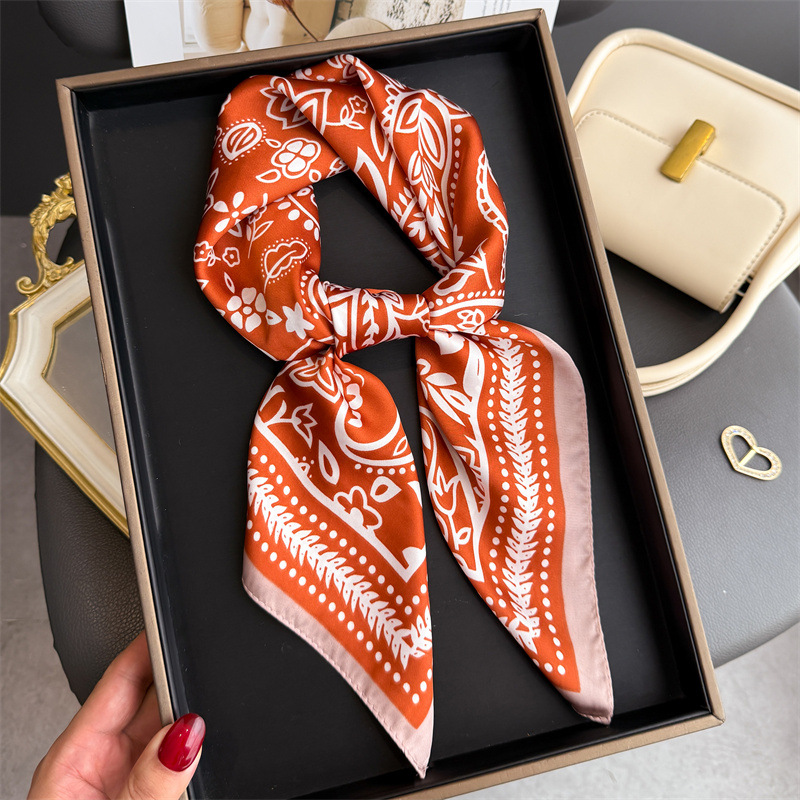 Pañuelo de seda con estampado  - Silk Neck Scarf reseña y precio