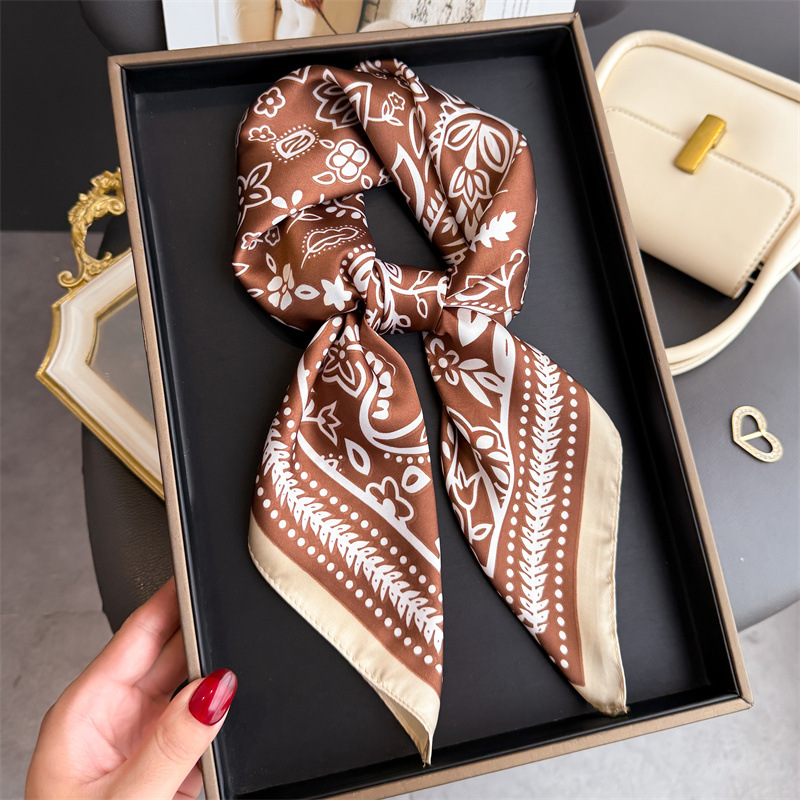 Pañuelo de seda con estampado  - Silk Neck Scarf reseña y precio