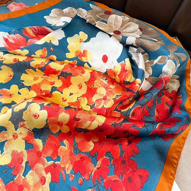 Bufanda cuadrada de seda de 70 - Silk Neck Scarf reseña y precio