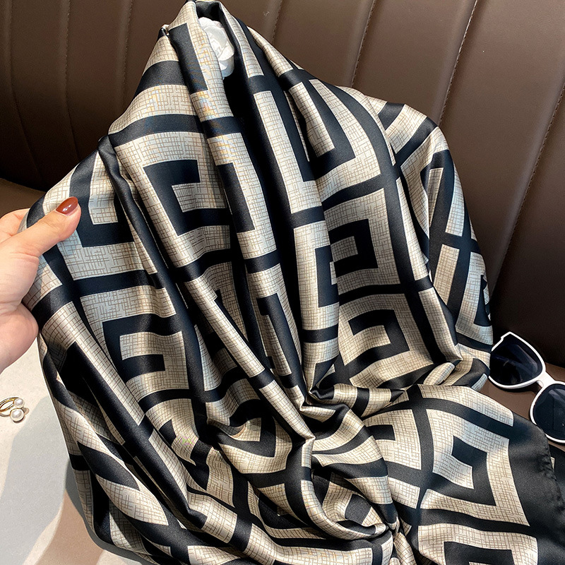 Chal grande con estampado de m - Face Scarf Mask reseña y precio